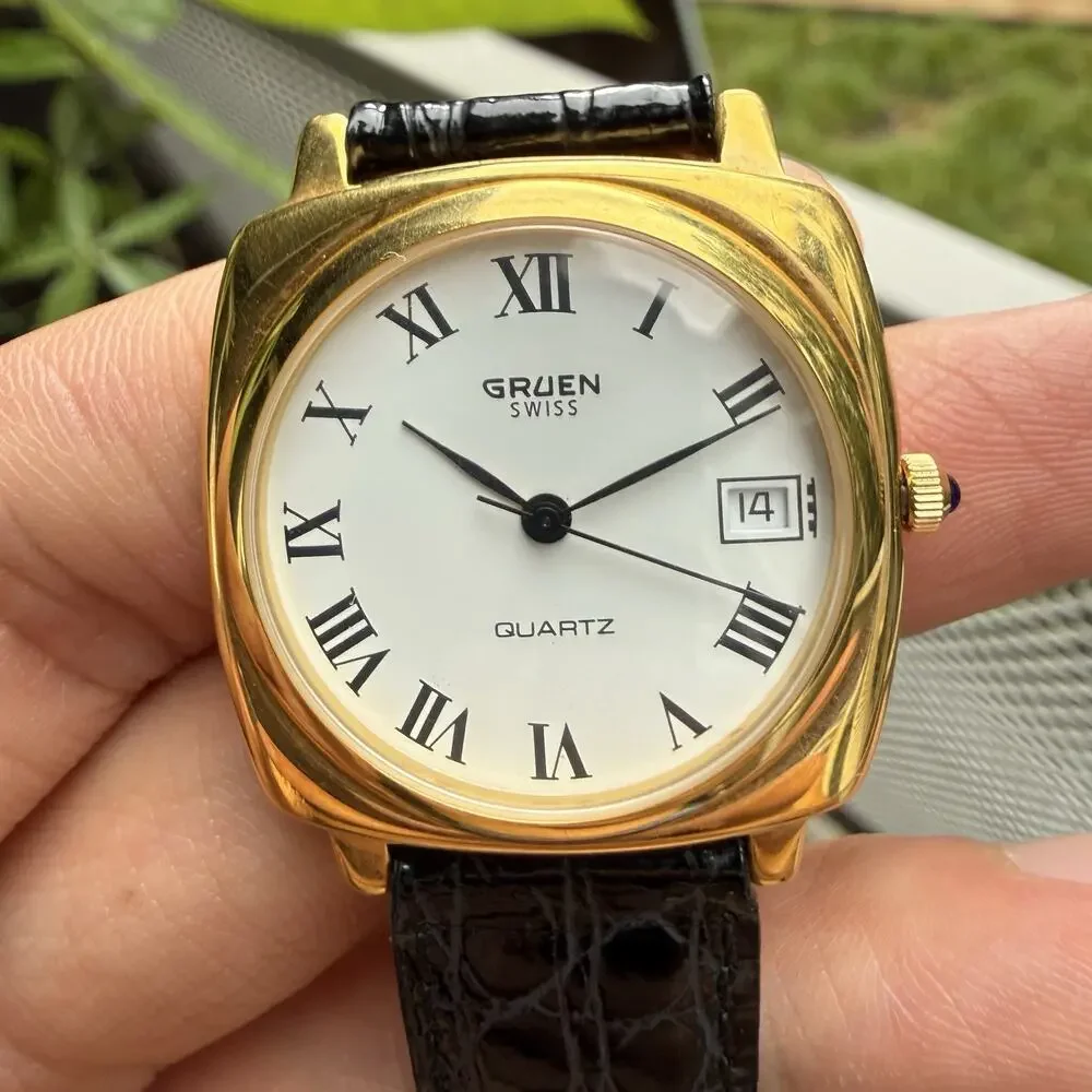Vintage Gruen Swiss Made Quartz Wrist Watch Men’s Cushion Pillow Case Gold Plate